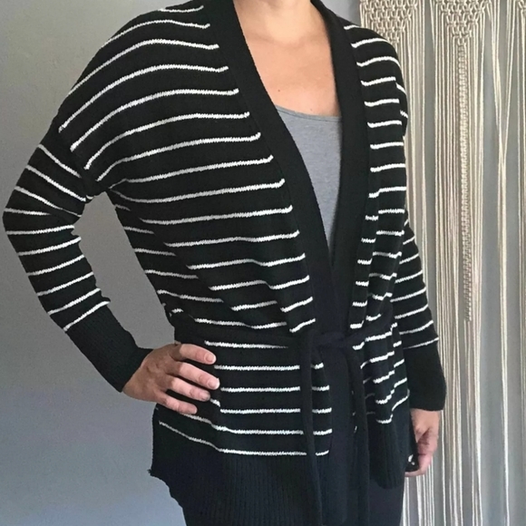 Women's Black/White Striped Cardigan - Picture 6 of 6